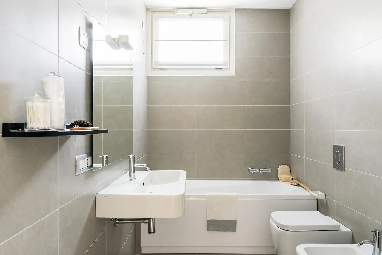 Altido Lovely 1-Bed Flat With Balcony & Free Parking Milan Italy